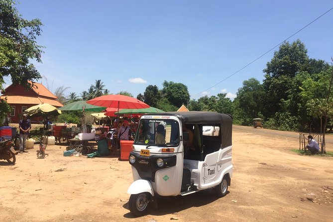 Full-Day Angkor Temple Discovery with Banteay Srei by Tuk-Tuk - Banteay Srei: Why This Temple Stop Changes the Day