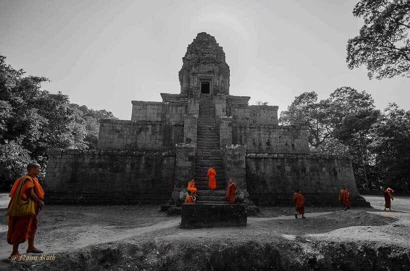 Full-Day Angkor Wat Sunrise and Sunset Private Tour - Should you book this Angkor Wat sunrise and Phnom Bakheng sunset private tour?