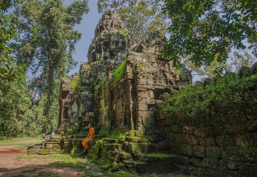 Full-Day Angkor Wat Sunrise and Sunset Private Tour - What makes the private guide factor matter (Jimmy, Thean, Bun, Vanna, and more)