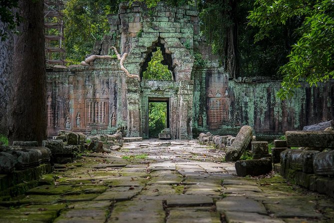 Full-Day Angkor Wat Sunrise Private Tour with Guide from Siem Reap - Pickup, comfort, and what you actually get for $60