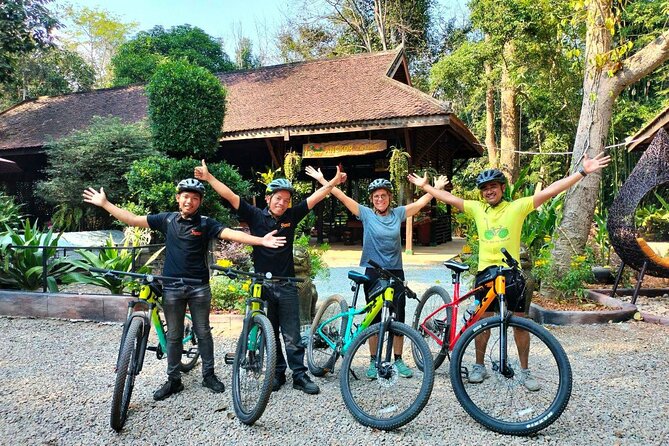 Full-Day Bike Tour in Siem Reap with Zipline - Guides, group size, and what the small-cap feel changes