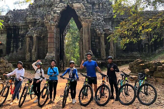 Full-Day Bike Tour in Siem Reap with Zipline - Zipline safety, gear, and how the canopy part is set up