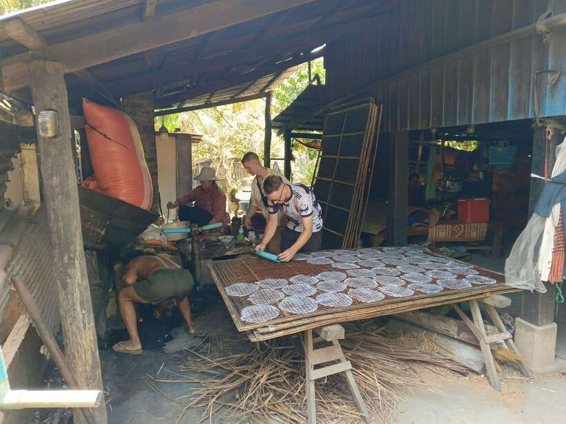 Full-day: Handicraft, Bamboo train, Killing cave, Bat Cave - Lunch in the city after a north-side stretch