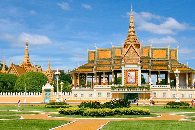 Full-Day Phnom Penh City Tours - Choeung Ek Genocidal Center: where an orchard became a mass grave