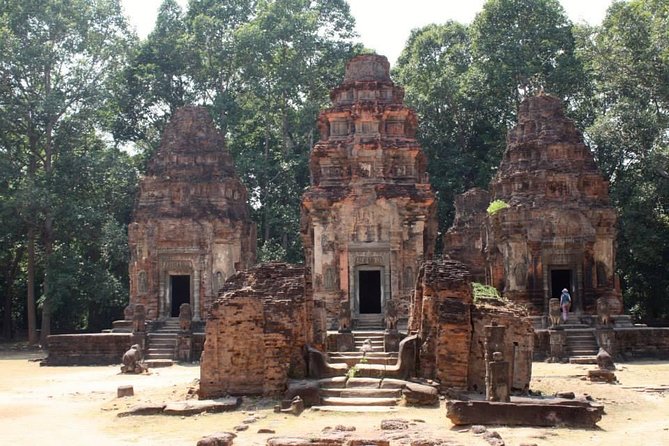 Full-Day Private Custom Tour in Siem Reap - Angkor Wat sunrise timing, and what changes after the early start