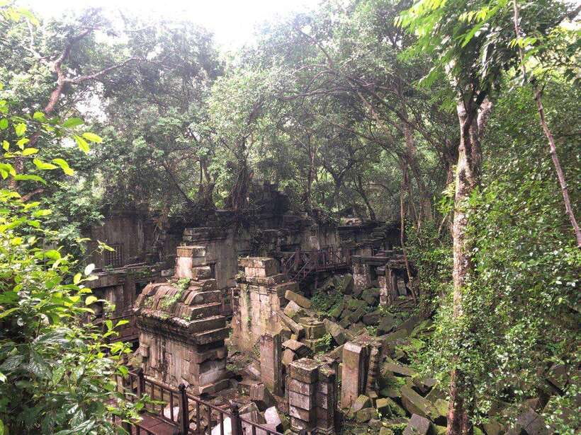 Full-Day Tour to Banteay Srey, Beng Melea & Kulen Mountain - Phnom Kulen National Park: Peurng Chrunh views and Jayavarman II’s turning point