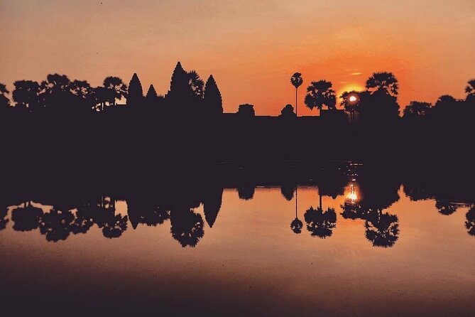 Golden Hours: Angkor wat sunrise photography tour with a pro! - Golden Hour Setup at Angkor Wat, Then Onward
