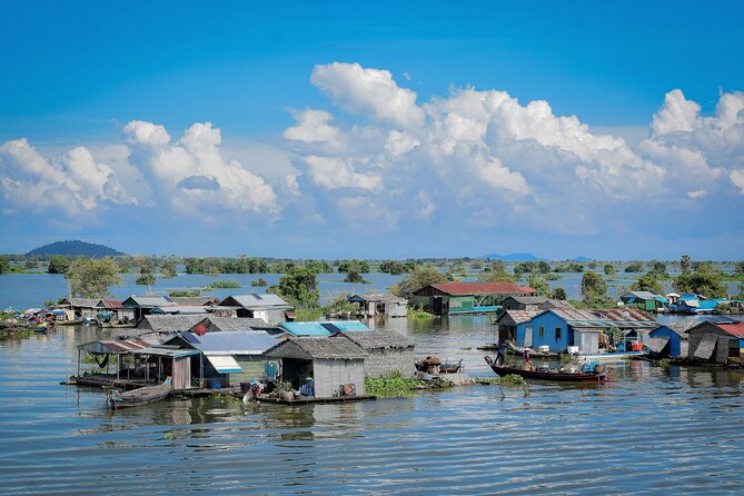 Guided Floating Village Boat Tour in Siem Reap - The Siem Reap drive to the lake includes lotus farms and countryside glimpses