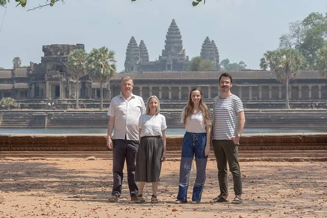 Half Day Angkor Wat Tour - Morning or Afternoon from Siem Reap - Stop 4: Bayon Temple, Another Khmer Landmark, and the Payoff of Staying Focused