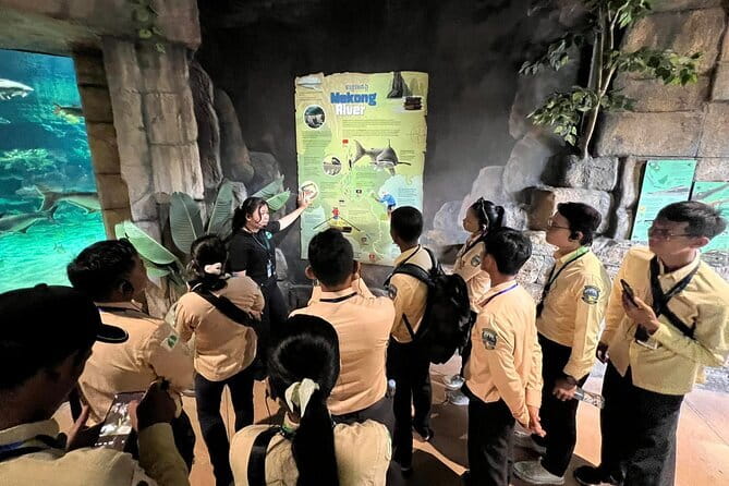 Half Day River Monster Tour with Private Guide in Siem Reap - Highlights inside the aquarium: where the magic is really felt