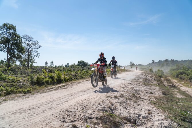 Half Day Siem Reap Off-Road Ride Tour - Phnom Bok off-road trails: mud, riverside vibes, and rural quiet