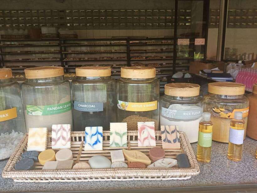 Half Day Trip: Silk Farm, Satcha, and Senteur d'Angkor Tour - What to buy, what to skip, and how to avoid ending up with clutter