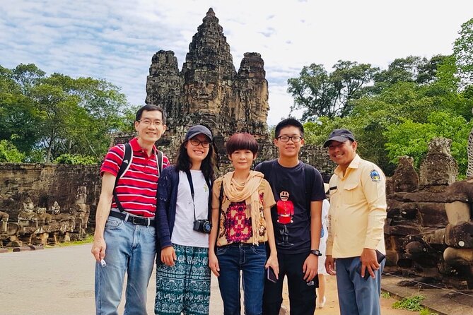 Half Day Tuol Sleng S21 and Choeung Ek Killing Field Tour - What to Bring and How to Pace Yourself Emotionally