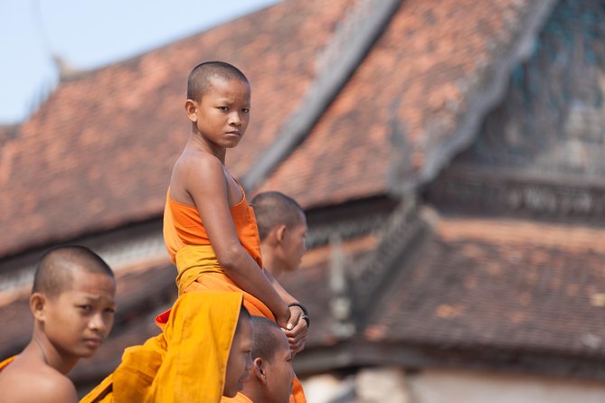 Half Day War Museum Siem Reap Killing Fields and Artisans Angkor - Practical Tips for a Smooth, Respectful Visit
