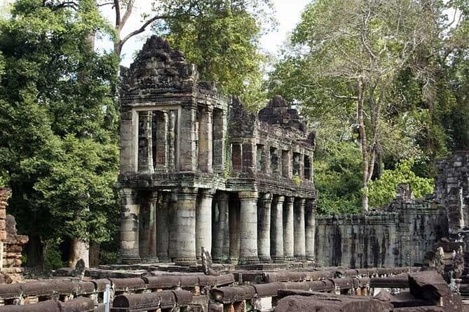 Highlight of Angkor Temples 6 Days Cambodia Tour - Arriving in Siem Reap, then easing into temple mode