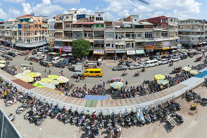 Intercity Transfer Siem Reap - Phnom Penh/Phnom Penh - Siem Reap - Stops for snacks, lunch, and toilets that actually work