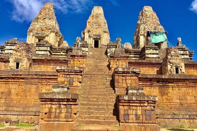 Journey Through Time: Grand Tours with professional photographers - Pre Rup: the Hindu mountain temple and the meaning of turning