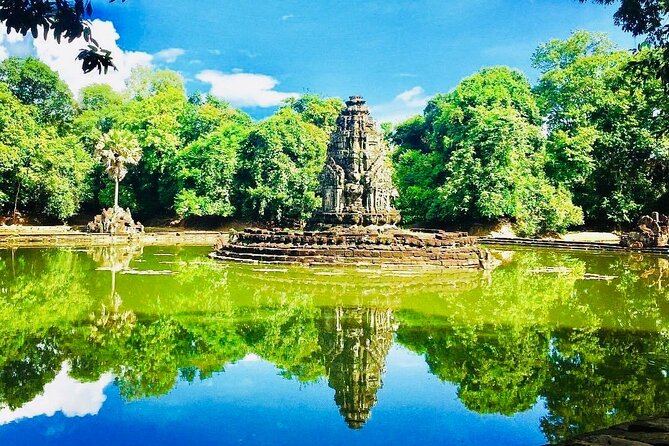 Journey Through Time: Grand Tours with professional photographers - Pickup, e-ticket, and the easy ride to Angkor