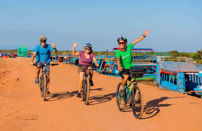 Kampong Phluk: Floating Village Sunset Bike Tour or E-Bike - Entering Siem Reap countryside, not just tourist roads