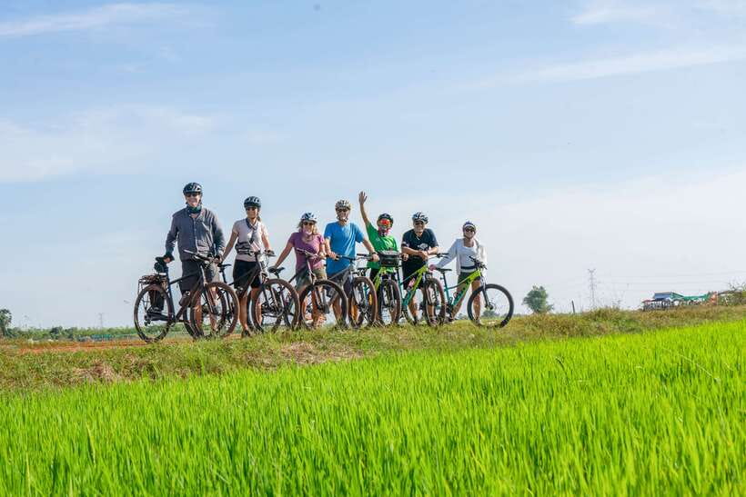 Kampong Phluk: Floating Village Sunset Bike Tour or E-Bike - What to bring so the day feels easy