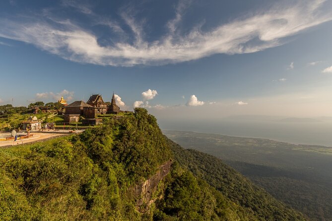 Kampot Day Tour "Bokor National Park" - Kampot pickup, the tuk tuk ride, and the first big views