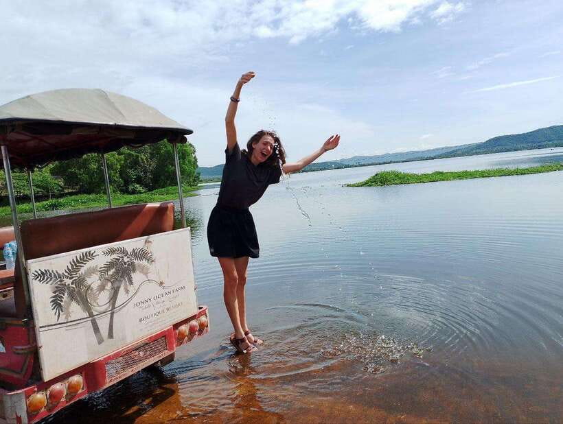 Kampot Pepper Farm Tour: Salt Fields, La Plantation & Cave - Brateak Krola Lake: Quiet Water, Fresh Air, and Local Insight