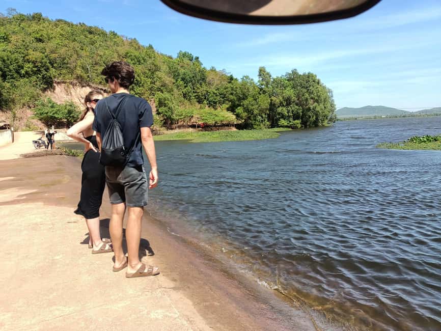 Kampot-Phnom Penh include Pepper farm Tour, Salt field, Lake - Timing, transport, and small-group comfort