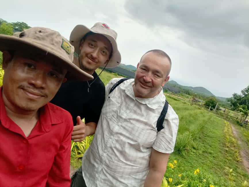Kampot-Phnom Penh include Pepper farm Tour, Salt field, Lake - Practical tips that help you enjoy the tasting day