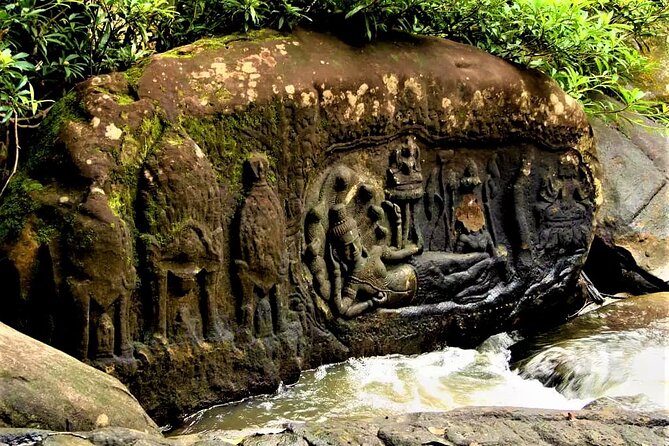Kbal Spean Trekking Tour with Banteay Srei and Landmine Museum - Banteay Srei: why people call it the jewel of Khmer art