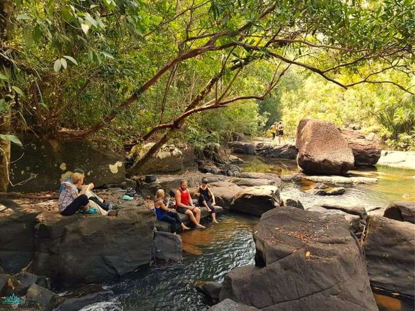 Kbal Spean Trekking Tour with Banteay Srei & Landmine Museum - Kbal Spean trekking: River of a Thousand Lingas, plus wildlife time