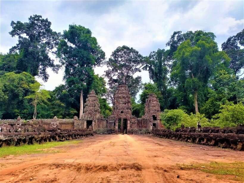 Kbal Spean Trekking Tour with Banteay Srei & Landmine Museum - Small group energy and an English guide you can count on