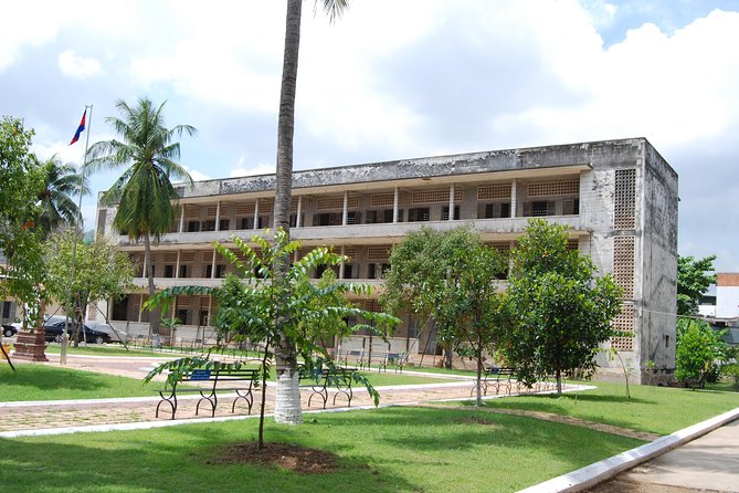 Killing Fields & Toul Sleng Genocide Museum Tickets With Tuk Tuk - Ticket Delivery at 8:30 am, Then You Start Moving