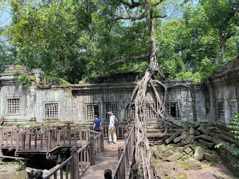 Koh Ker, Kulen Waterfall and Beng Mealea from Siem Reap - Phnom Kulen: sacred mountain trekking and the River of a Thousand Lingas