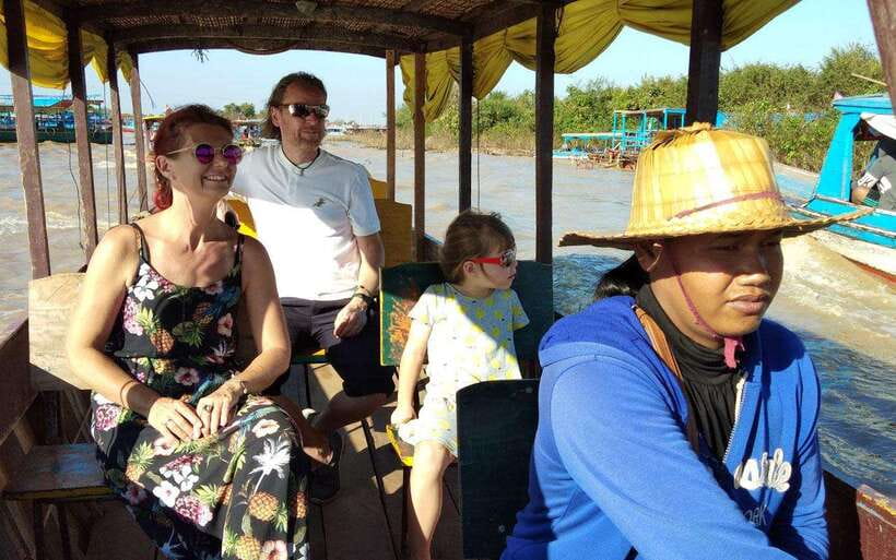 Kompong Kleang Floating Village Guide Tour from Siem Reap - Stop 3: Photo stop, scenic views on the way, and the main village time (about 2 hours)