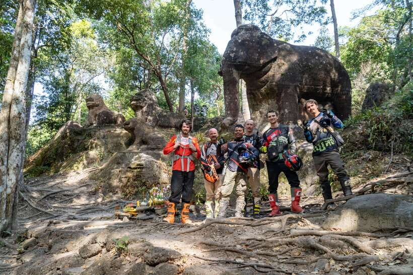 Krong Siem Reap: Kulen Mountain Trails Dirt Bike Adventure - Key things that make this Kulen dirt bike day worth your time