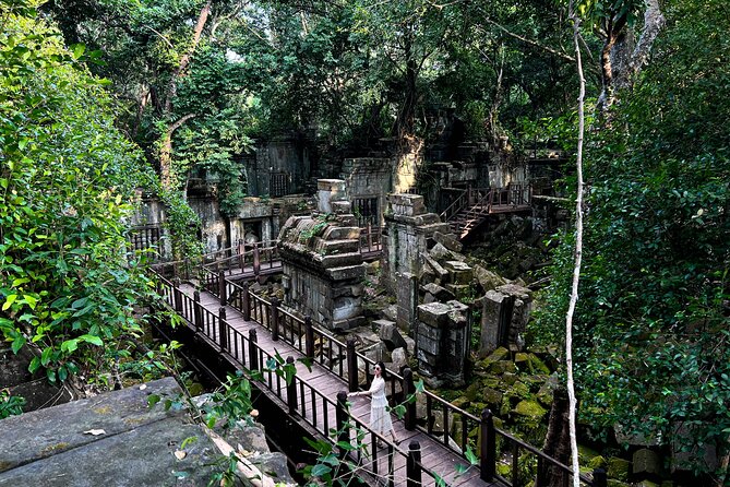 Kulen Mountain Beng Mealea and Banteay Srei Tour from Siem Reap - Banteay Srei: The Temple Stop Built for Fine Details