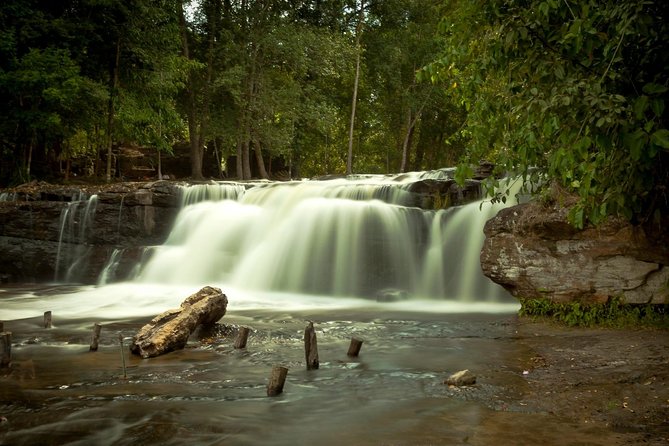 Kulen Waterfall and 1000 Lingas River Private Tour - Walking the River of a Thousand Lingas (Kbal Spean)
