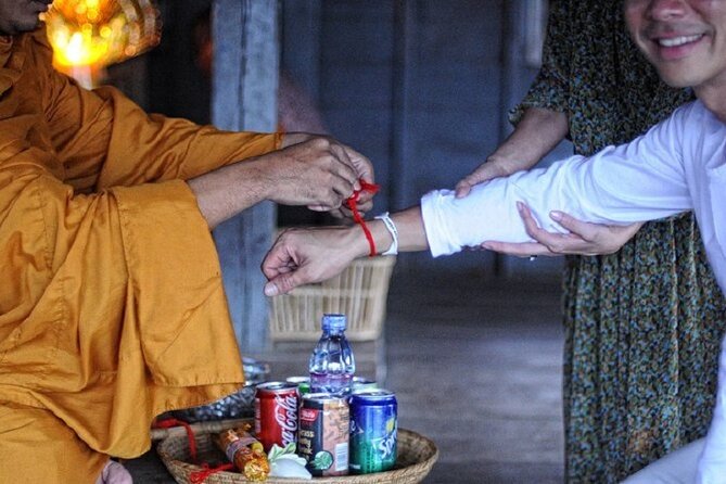 Monk Blessing Ceremony - Who should book this monk blessing tour, and who might skip it