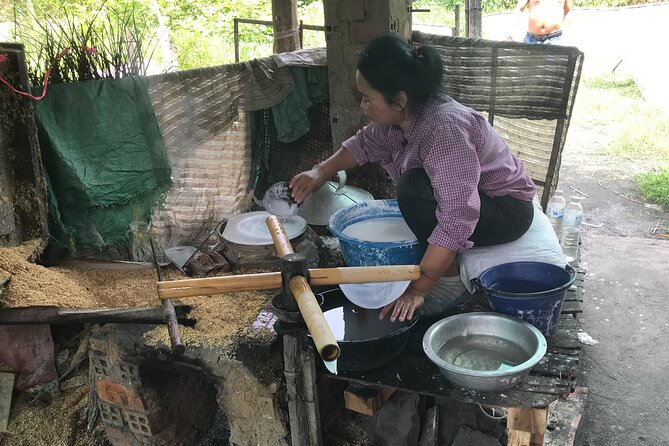 Morning village tour Livelihood tour with Local Product discover - Getting Your Bearings in Town Before You Go Rural