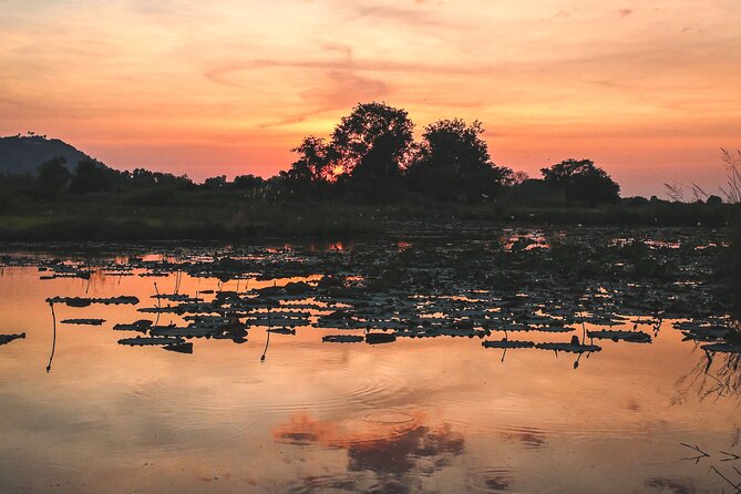Old Siem Reap Sunset Food Tour by Tuk-tuk - Price and value: what $75 buys you in Siem Reap