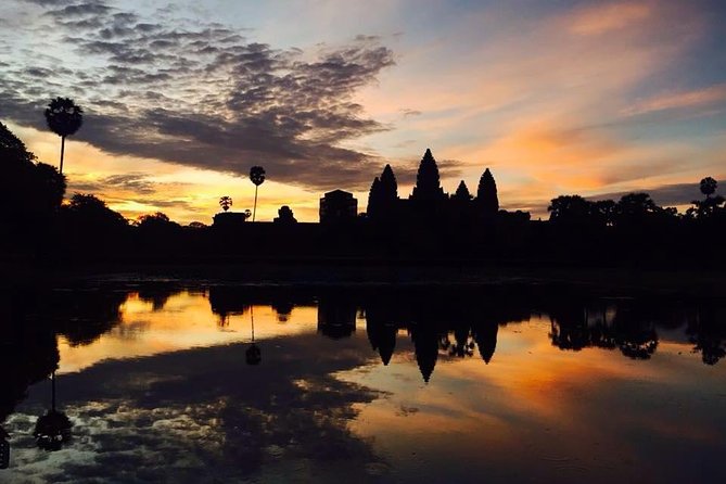 One Day tour with sunrise in car with A/C or Van & Guide. - How the private format changes your day