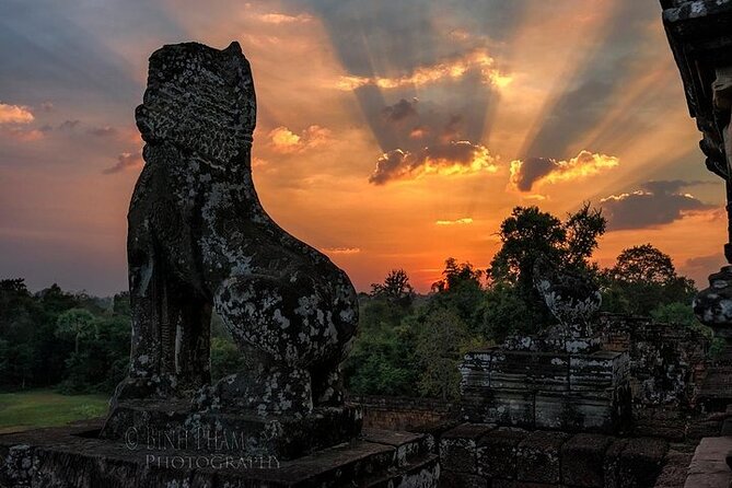 One Full Day Private tour of Angkor Wat, Ta Prohm, Angkor Thom & Banteay Srie - Angkor Thom and Bayon: The South Gate, Then the Smiling Faces