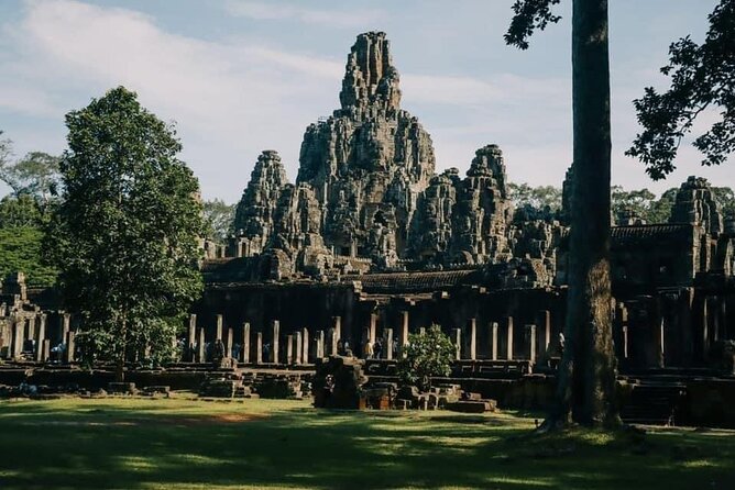 One Full Day Private tour of Angkor Wat, Ta Prohm, Angkor Thom & Banteay Srie - Banteay Srei: Smaller, Restored, and Surprisingly Satisfying