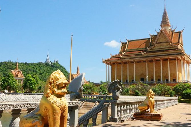 Oudong and Koh Chen Island - Full Day Cruise & Tour with English speaking guide - A small-group cruise day that starts on the right shoreline
