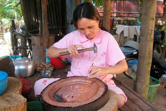 Oudong and Koh Chen Island - Full Day Cruise & Tour with English speaking guide - Silver crafts, shopping pressure, and what to do with your time