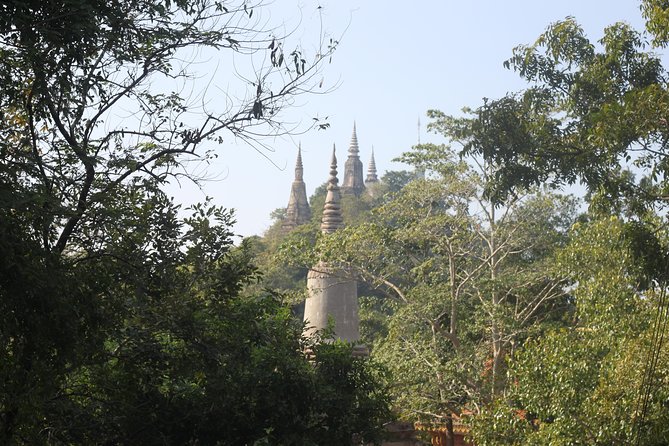 Oudong Mountain And Floating Village Cycle Tour - From Phnom Penh pickup to Tonle Sap on two wheels