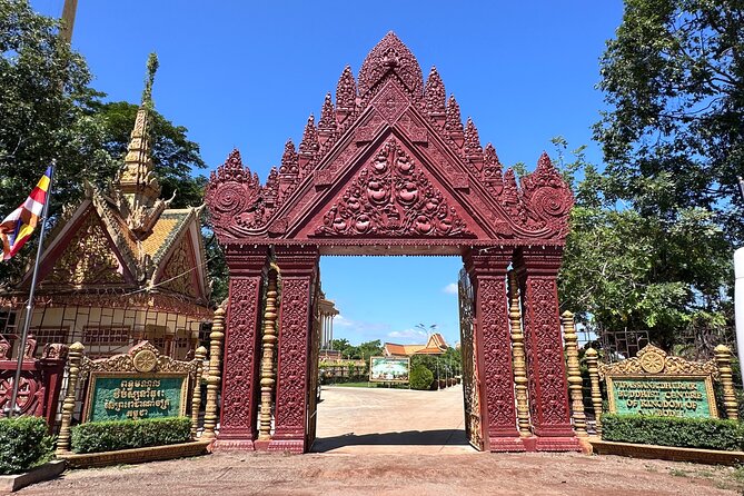 Oudong Mountain History and Pagoda Tour - River Life First, Mountain Second: The Tonle Sap Warm-Up