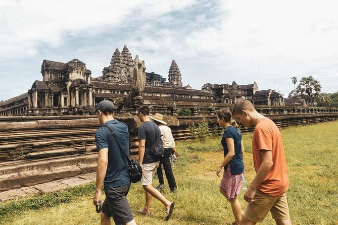 Personalised Angkor Wat Sunrise Off-the-Beaten Track Tour - Vintage Jeep driving: more than just transportation