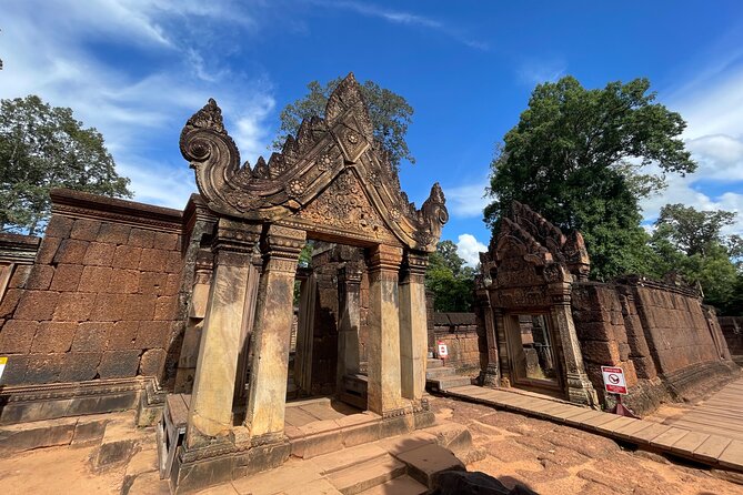 Phnom Kulen Waterfall and Banteay Srei Temple Tour from Siem Reap - A one-day mix of mountain waterfalls and Banteay Srei pink sandstone
