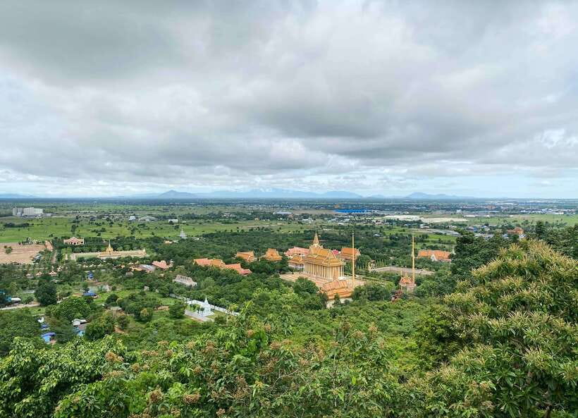 Phnom Penh - Battambang Transfer Plus Stop Sightseeing - Who should book this tour, and who should skip it